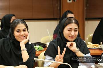 نشست رئیس دانشگاه با دانشجویان غیرخوابگاهی